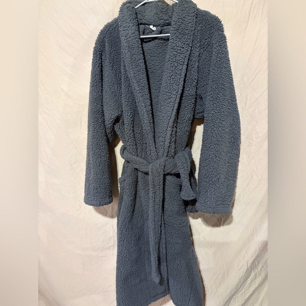 Pottery barn robe